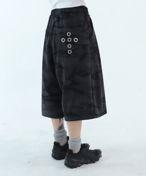 FUZZY SCAN（ファジスキャン）の「カモクロスアイレットバミューダパンツチャコール（その他パンツ・レディース・チャコール・ONE SIZE/TWO）」の4枚目の写真