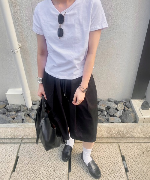 ISOOK(アイスー)の「ボリュームワイドハーフパンツ(kiharu select) / バミューダパンツ ショートパンツ ウエストゴム イージーパンツ(その他パンツ・レディース・アイボリー/ブラック・FREE)」の10枚目の写真
