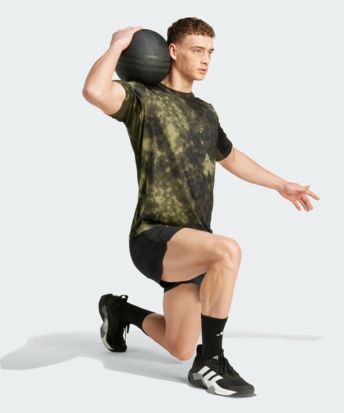 adidas(アディダス)の「トレイン エッセンシャルズ シーズナル 総柄プリントTシャツ / アディダス adidas(Tシャツ/カットソー・メンズ・カーキ・X-LARGE/SMALL/MEDIUM/LARGE/3XL/X-SMALL/XX-LARGE)」の3枚目の写真