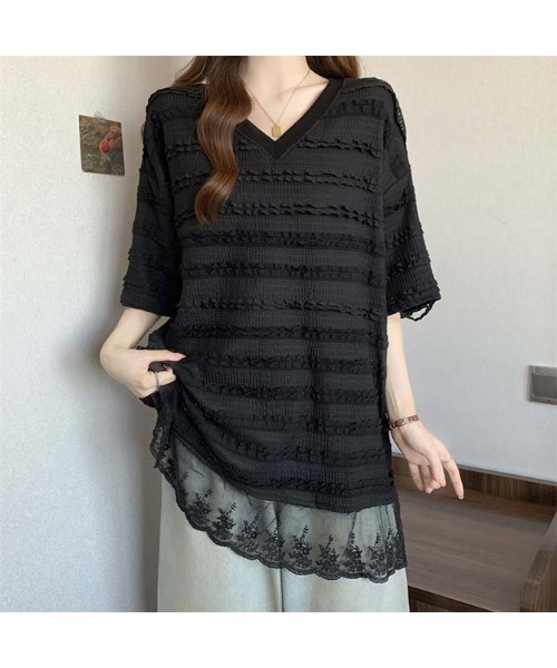 witch(ウイッチ)の「ボーダー状にフリルVネックレースプルオーバー(Tシャツ/カットソー・レディース・ブラック/ホワイト・FREE)」の13枚目の写真
