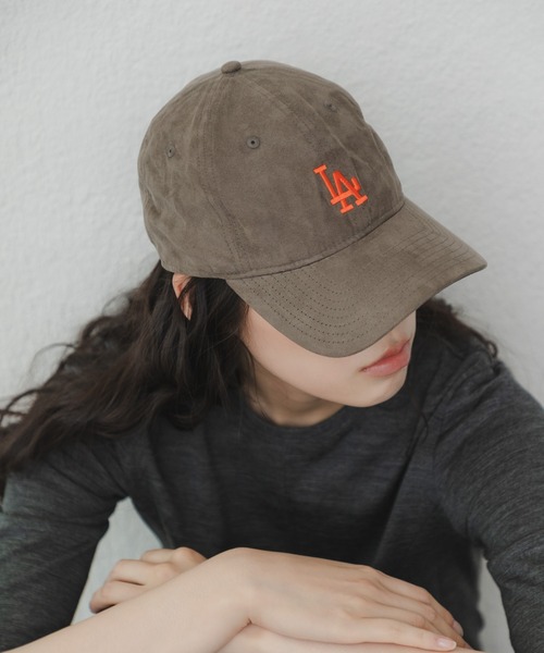 NEW ERA（ニューエラ）の「『別注』New Era×URBAN RESEARCH　920 SUEDE（キャップ・レディース・チャコールグレー/ブラック/ネイビー・-）」の8枚目の写真