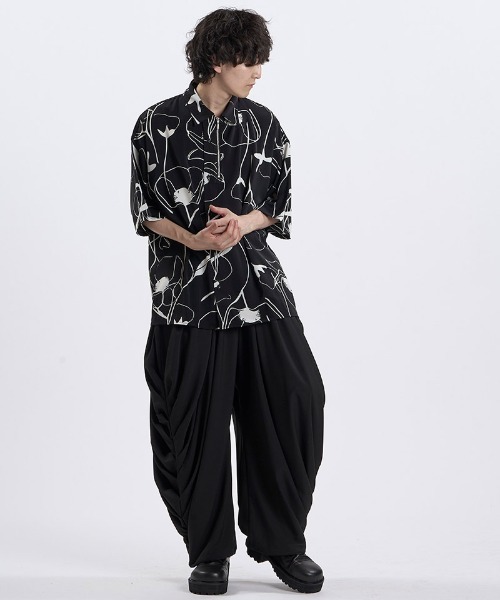 NO ID.(ノーアイディ)の「mhs2670- ハーフZIP-BIG-SH ジップハーフスリーブシャツ(859006-093S)(シャツ/ブラウス・メンズ・ホワイト/ブラック・ONE SIZE)」の21枚目の写真