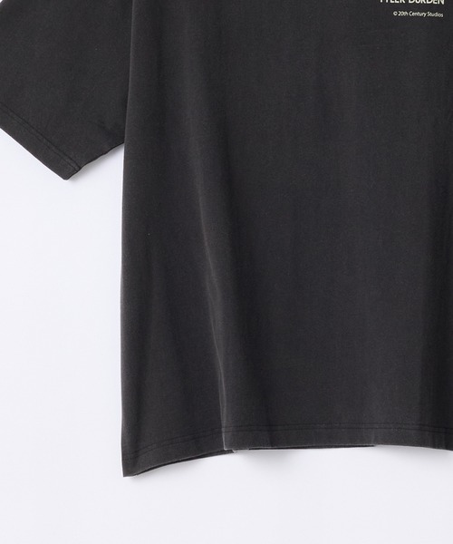 SLICK(スリック)の「【SLICK/スリック】FIGHT CLUB Printed T-shirt 02 / ファイトクラブ ロゴプリントTシャツ / パウダー加工 / オーバーサイズ / ヴィンテージライク(Tシャツ/カットソー・メンズ・ブラック/ホワイト・1/3/2)」の7枚目の写真