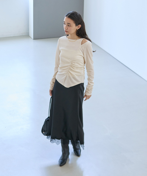 La TOTALITE(ラトータリテ)の「【洗える】カットアウトベロアトップス(Tシャツ/カットソー・レディース・ブラック/ピンク/ベージュ・FREE)」の9枚目の写真
