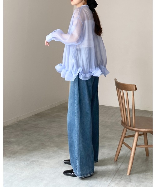 She's Closet(シーズクローゼット)の「オーガンジー長袖裾フリルヘムチュニックシアーブラウス(シャツ/ブラウス・レディース・ブラック/アイボリー/ブルー・FREE)」の10枚目の写真