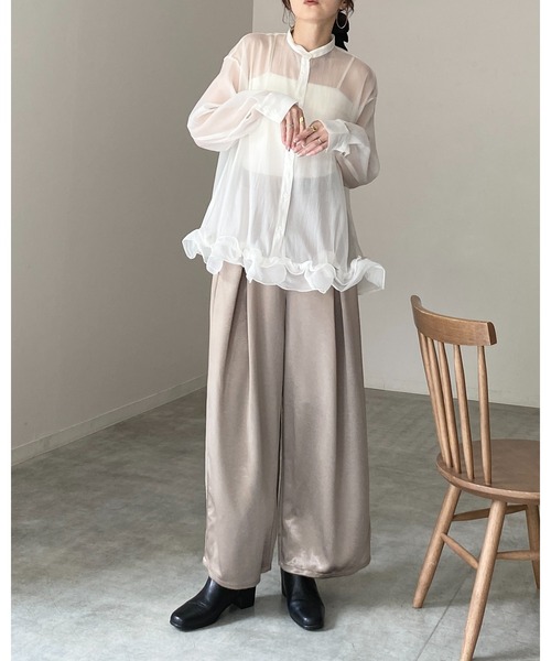 She's Closet(シーズクローゼット)の「オーガンジー長袖裾フリルヘムチュニックシアーブラウス(シャツ/ブラウス・レディース・ブラック/アイボリー/ブルー・FREE)」の22枚目の写真