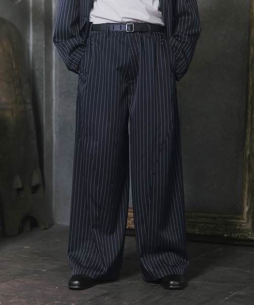 Confirm(コンファーム)の「Slacks Studded Curve Pants / スラックススタッズカーブパンツ メンズ レディース ユニセックス(スラックス・メンズ・ブラック/チャコールグレー/グレー系/ネイビー系/ブラック系その他・S/M/L)」の1枚目の写真