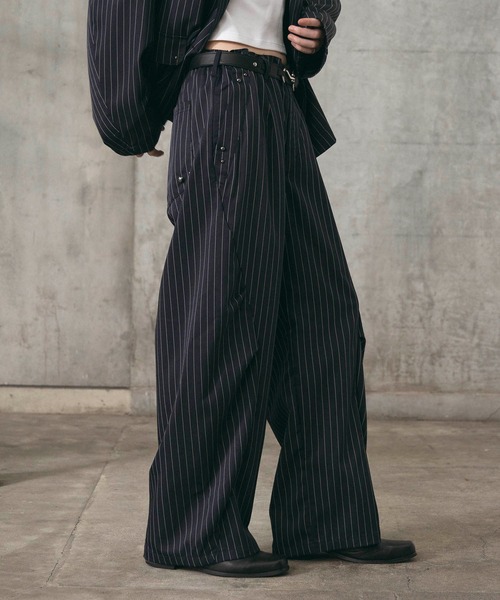 Confirm(コンファーム)の「Slacks Studded Curve Pants / スラックススタッズカーブパンツ メンズ レディース ユニセックス(スラックス・メンズ・ブラック/チャコールグレー/グレー系/ネイビー系/ブラック系その他・S/M/L)」の10枚目の写真