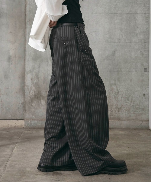 Confirm(コンファーム)の「Slacks Studded Curve Pants / スラックススタッズカーブパンツ メンズ レディース ユニセックス(スラックス・メンズ・ブラック/チャコールグレー/グレー系/ネイビー系/ブラック系その他・S/M/L)」の14枚目の写真