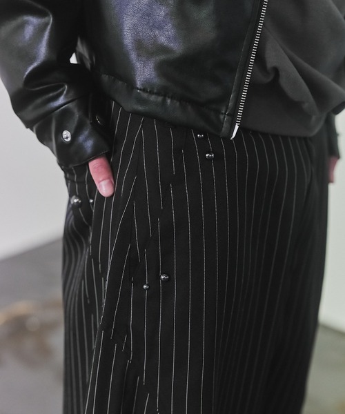 Confirm(コンファーム)の「Slacks Studded Curve Pants / スラックススタッズカーブパンツ メンズ レディース ユニセックス(スラックス・メンズ・ブラック/チャコールグレー/グレー系/ネイビー系/ブラック系その他・S/M/L)」の19枚目の写真