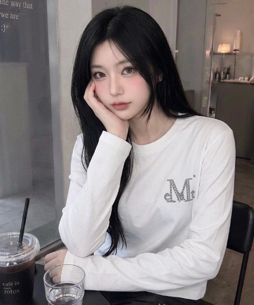 MUCENT(ムセント)の「A'GEM/9 × .kom 『MUCENT/ムセント』 SIGNATURE LOGO LONG SLEEVE TEE/LUNET チェックロゴ長袖Tシャツ(Tシャツ/カットソー・レディース・D/C/B/A・FREE)」の2枚目の写真
