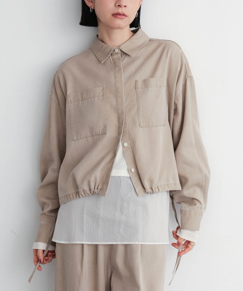 for/c(フォーシー)の「フェード加工ドロストショートシャツジャケット【サスティナブル】(シャツ/ブラウス・レディース・ベージュ/チャコール・M/L/LL)」の2枚目の写真