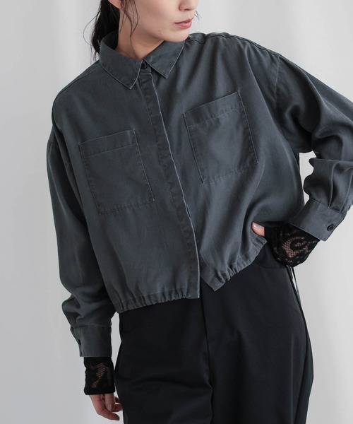 for/c(フォーシー)の「フェード加工ドロストショートシャツジャケット【サスティナブル】(シャツ/ブラウス・レディース・ベージュ/チャコール・M/L/LL)」の1枚目の写真