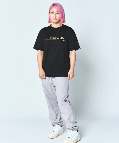 reversal.dogi.design.works(リバーサル・ドーギ・デザイン・ワークス)の「<reversal/リバーサル>TIMER BOX LOGO DRY TEE(Tシャツ/カットソー・メンズ・ホワイト/ブラック・XL/L/M)」の20枚目の写真