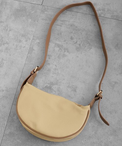 rps（アールピーエス）の「ハーフムーンショルダーＢＡＧ（ショルダーバッグ・レディース・ブラック/ベージュ・フリー）」の14枚目の写真