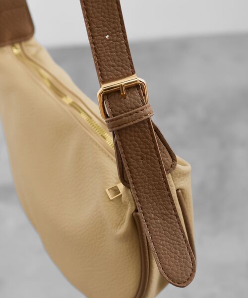rps（アールピーエス）の「ハーフムーンショルダーＢＡＧ（ショルダーバッグ・レディース・ブラック/ベージュ・フリー）」の17枚目の写真