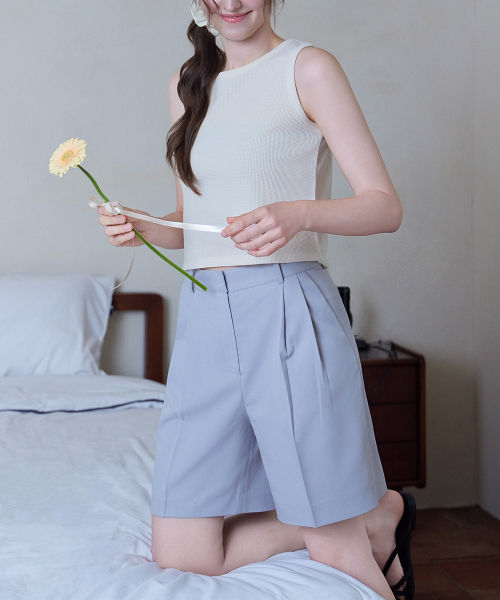 AUTH.(オース)の「ピンタックバミューダスラックスパンツ(グレー)(その他パンツ・レディース・その他・SMALL/MEDIUM)」の1枚目の写真