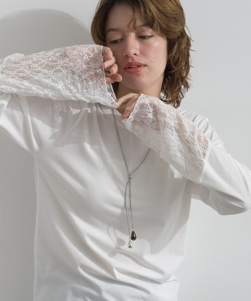 le colis(ルコリ)の「天竺 × ストレッチレース・ドットチュール シアー袖切替えプルオーバー(Tシャツ/カットソー・レディース・チャコールグレー/ホワイト/ブラック・FREE)」の2枚目の写真