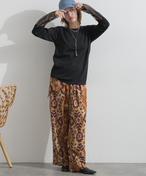 le colis(ルコリ)の「天竺 × ストレッチレース・ドットチュール シアー袖切替えプルオーバー(Tシャツ/カットソー・レディース・チャコールグレー/ホワイト/ブラック・FREE)」の14枚目の写真