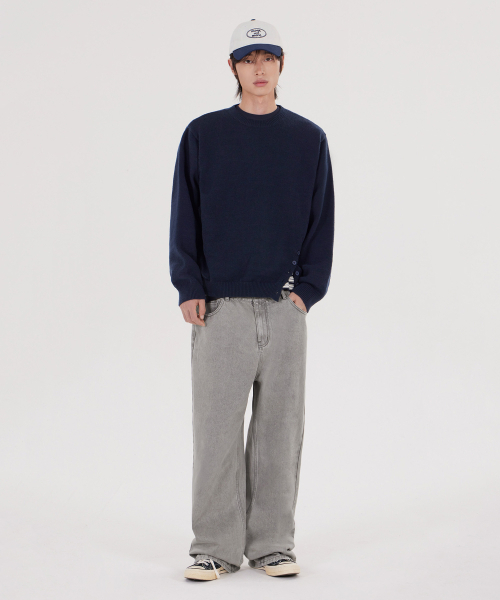 GLW(ジーエルダブリュ)の「ユニセックス サイドボタン ニット ネイビー(ニット/セーター・レディース・その他・LARGE/MEDIUM/X-LARGE/SMALL)」の5枚目の写真