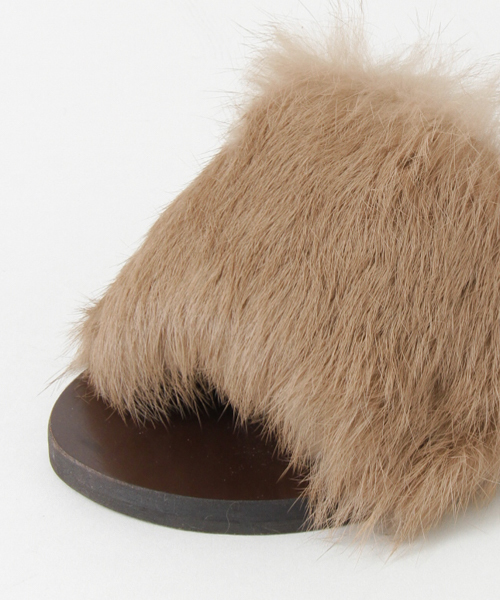 URBAN RESEARCH（アーバンリサーチ）の「UR FUR  SLIPPER（サンダル・レディース・ブラウン/ブラック/ベージュ/グリーン・37/38/36）」の9枚目の写真