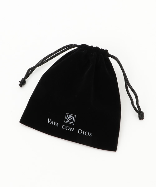 Vaya Con Dios(ヴァヤコンディオス)の「【VayaConDios/ ヴァヤコンディオス】ステンレス製オニキスリング(リング・メンズ・シルバー・#19/#17)」の4枚目の写真