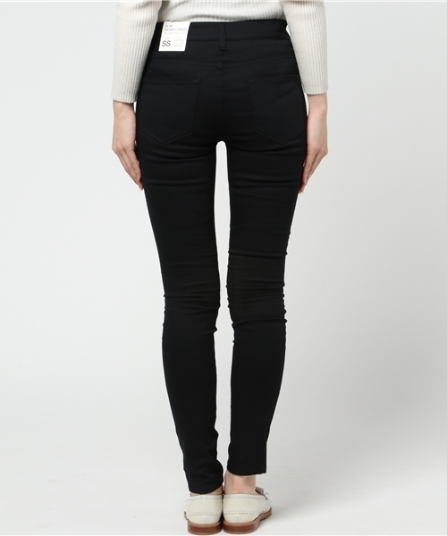 Honeys（ハニーズ）の「スリムカラースキニ― クロップド丈（その他パンツ・レディース・ブラック・L/M/S/SS）」の4枚目の写真