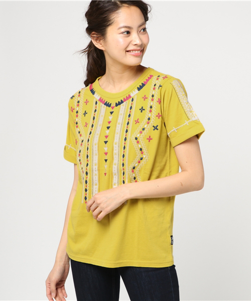 CUBE SUGAR（キューブシュガー）の「20/-天竺刺繍入りクルーTシャツ（Tシャツ/カットソー・レディース・ホワイト系その他/ホワイト系その他2/ブルー/ブラック/イエロー・M）」の5枚目の写真