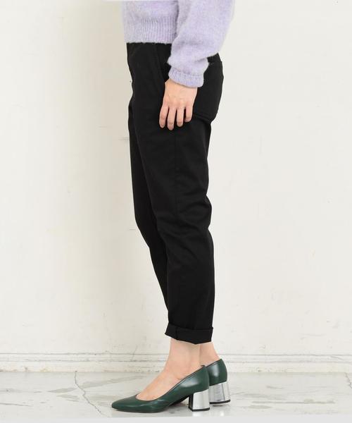 BEAUTY&YOUTH UNITED ARROWS（ビューティーアンドユースユナイテッドアローズ）の「【WEB限定】by ※∴チノテーパードパンツ ◆（チノパンツ・レディース・ネイビー/ダークグリーン/ベージュ/ブラック・LARGE/MEDIUM/SMALL）」の16枚目の写真
