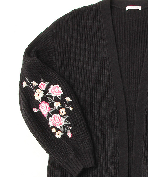 Honeys（ハニーズ）の「刺繍入りロングカーディガン（カーディガン
