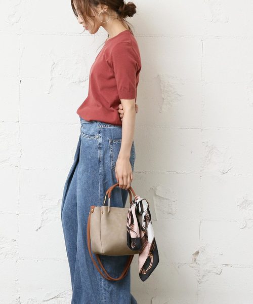 coca（coca）（コカ）の「ゴールドハンドルコンパクトスクエアバッグ（ハンドバッグ・レディース・ブラック/ベージュ・ONE SIZE）」の13枚目の写真