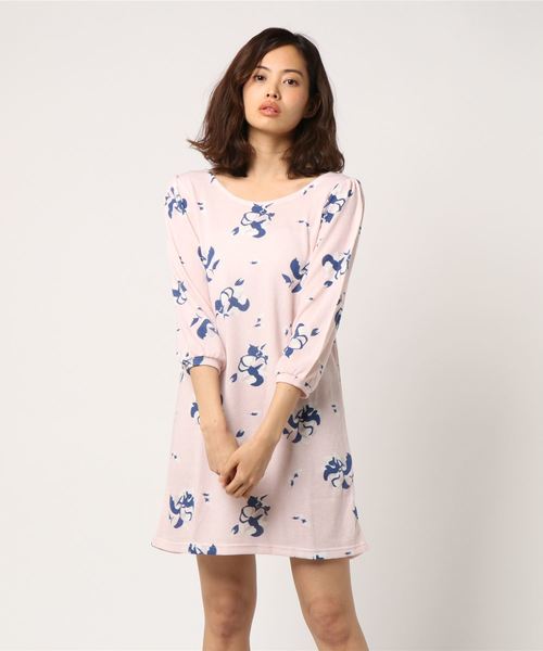 GeeRA(ジーラ)の「花柄プリントニットソーワンピース(ワンピース・レディース・サックスブルー/ピンク/オフホワイト・MEDIUM/XX-LARGE/X-LARGE/SMALL/LARGE)」の6枚目の写真