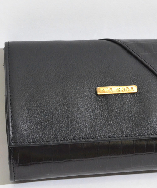 THE CODE（ザ コード）の「THE CODE BAGUETTE COCO PRINT COW LEATHER クロコ型押し切替クラッチ