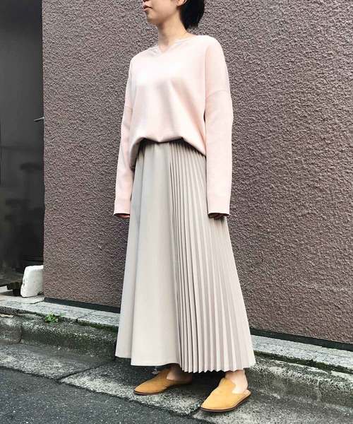 Munich（ミューニック）の「ポリエステルフランネルプリーツスカート（スカート・レディース・ブラック/ライトベージュ/グリーン/ピンク/ダークグレー/キャメル・S）」の12枚目の写真