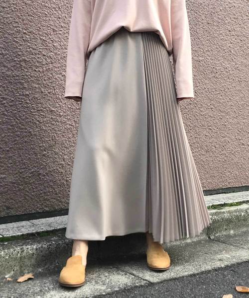 Munich（ミューニック）の「ポリエステルフランネルプリーツスカート（スカート・レディース・ブラック/ライトベージュ/グリーン/ピンク/ダークグレー/キャメル・S）」の11枚目の写真