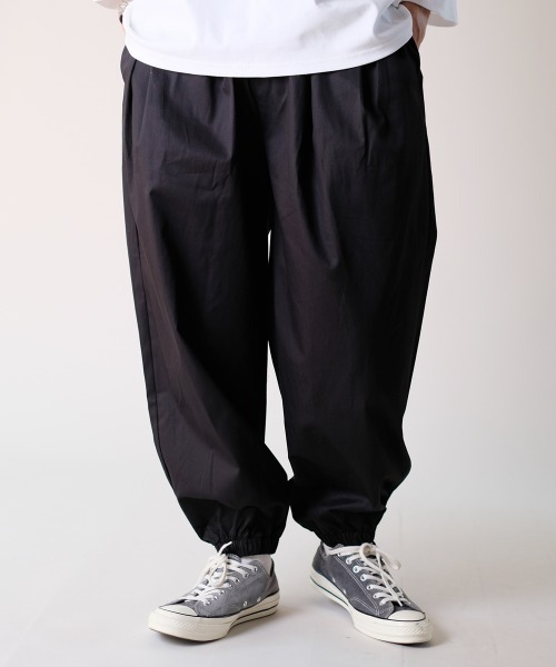 rehacer（レアセル）の「rehacer : Balloon Easy Wide Pants / バルーンイージーワイド パンツ（その他パンツ・メンズ・ブラック/ネイビー/ベージュ・SMALL/MEDIUM/LARGE）」の4枚目の写真