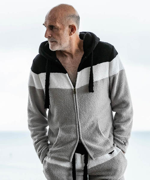 1piu1uguale3 RELAX(ウノピュウノウグァーレトレリラックス)の「1PIU1UGUALE3 RELAX(ウノピゥウノウグァーレトレ)カシミアタッチニットパーカ(パーカー・メンズ・ブラック/レッド/ブルー・SMALL/MEDIUM/LARGE/X-LARGE)」の2枚目の写真