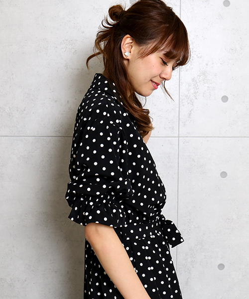 MARLENE JOBERT（マルレーヌ　ジョベル）の「デシンストライプ＆ドット開襟ワンピース（ワンピース・レディース・ブラック/オフホワイト/ベージュ・FREE）」の5枚目の写真