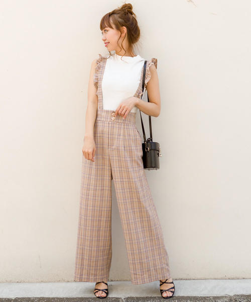 SpRay(スプレイ)の「【WEB限定】フリルサスペンダー付チェックワイドパンツ(その他パンツ・レディース・ベージュ/グレー/ダークグレー・FREE)」の3枚目の写真