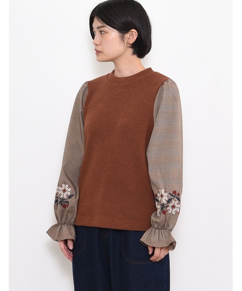 POU DOU DOU（プードゥドゥ）の「ニットソークロスステッチボリューム袖トップス（Tシャツ/カットソー・レディース・ネイビー/ブラウン/アイボリー・3）」の2枚目の写真