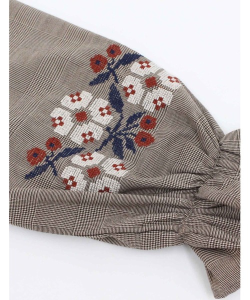 POU DOU DOU（プードゥドゥ）の「ニットソークロスステッチボリューム袖トップス（Tシャツ/カットソー・レディース・ネイビー/ブラウン/アイボリー・3）」の22枚目の写真