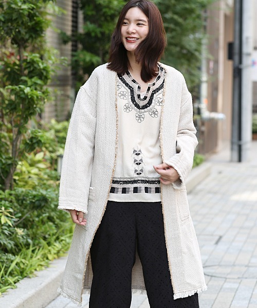 チチカカ（チチカカ）の「着流しガウン（ノーカラージャケット・レディース・ベージュ/インディゴブルー・FREE）」の4枚目の写真