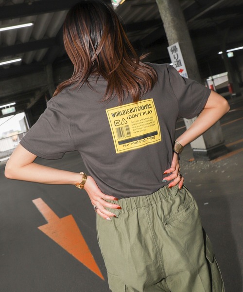 ZIP FIVE（ジップファイブ）の「【ZIP FIVE】半袖バックプリントイラストTシャツ（Tシャツ/カットソー・レディース・ホワイト系6/ブラウン系1/ブラウン系6/ブラウン系3/ブラック系8/ブラウン系7/ブラウン系2/ホワイト系2/ブラック系1/ベージュ系6/グリーン系6/ブラック系5/グリーン系1/ブラウン系8/ブラック系2/グリーン系2/グリーン系/ベージュ系/グリーン系4/ベージュ系4/グリーン/ブラック系/ブラウン系/ホワイト系/グリーン系7/ホワイト系8/ホワイト系4/ブラウン/ブラウン系5/ホワイト/ブラック系3/ブラック系4/グリーン系8/ブラック系7/グリーン系3/ベージュ系3/ベージュ系1/ホワイト系5/ホワイト系1/ベージュ系5/ブラック/グリーン系5/ベージュ系7/ベージュ系8/ホワイト系3/ブラック系6/ホワイト系7/ベージュ/ブラウン系4/ベージュ系2・LARGE/X-LARGE/MEDIUM/SMALL）」の20枚目の写真