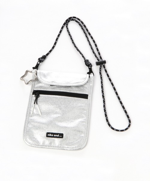 niko and...（ニコアンド）の「オリジナル縦型フラットショルダーバッグ（ショルダーバッグ・レディース・ブラック/ホワイト/ピンク/シルバー/パープル/レオパード・0）」の5枚目の写真