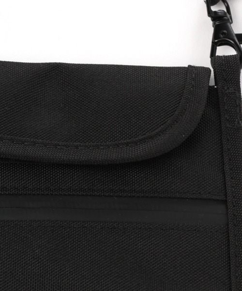 niko and...（ニコアンド）の「オリジナル縦型フラットショルダーバッグ（ショルダーバッグ・レディース・ブラック/ホワイト/ピンク/シルバー/パープル/レオパード・0）」の9枚目の写真