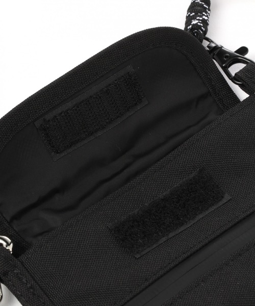 niko and...（ニコアンド）の「オリジナル縦型フラットショルダーバッグ（ショルダーバッグ・レディース・ブラック/ホワイト/ピンク/シルバー/パープル/レオパード・0）」の10枚目の写真