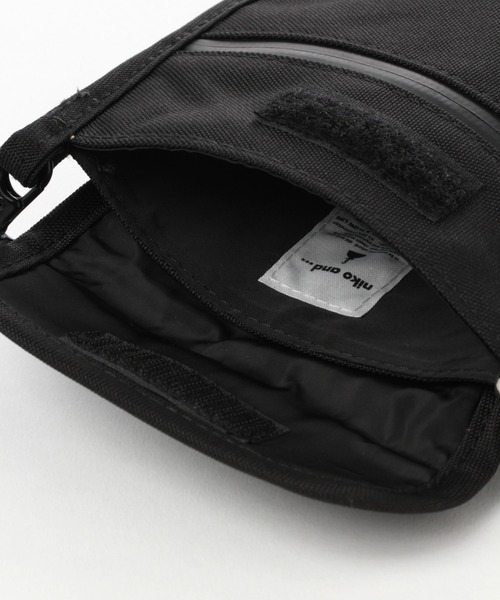 niko and...（ニコアンド）の「オリジナル縦型フラットショルダーバッグ（ショルダーバッグ・レディース・ブラック/ホワイト/ピンク/シルバー/パープル/レオパード・0）」の11枚目の写真