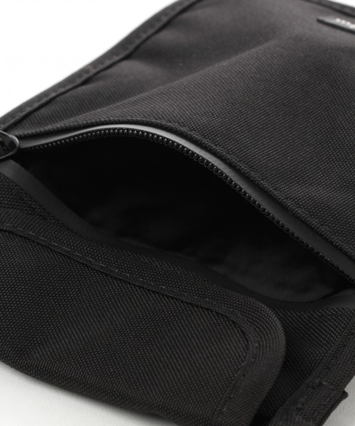 niko and...（ニコアンド）の「オリジナル縦型フラットショルダーバッグ（ショルダーバッグ・レディース・ブラック/ホワイト/ピンク/シルバー/パープル/レオパード・0）」の13枚目の写真