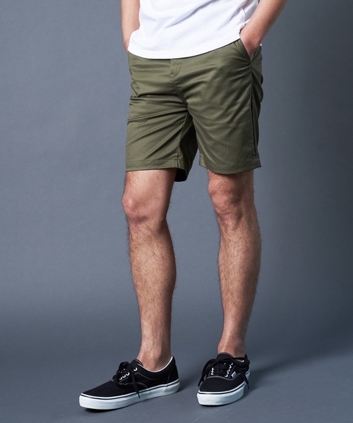 Magine(マージン)の「USE AGE COTTON TWILL BASIC SHORTS:コットン ツイル ベーシックショーツ(チノパンツ・メンズ・ブラック/ベージュ/オリーブ/ネイビー・44/46/48)」の4枚目の写真