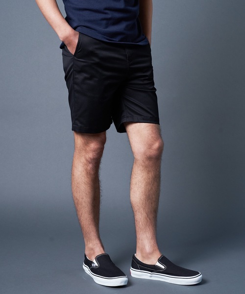 Magine(マージン)の「USE AGE COTTON TWILL BASIC SHORTS:コットン ツイル ベーシックショーツ(チノパンツ・メンズ・ブラック/ベージュ/オリーブ/ネイビー・44/46/48)」の2枚目の写真